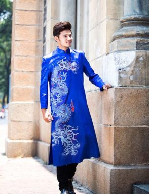 áo dài nam cách tân xanh vẽ rồng truyền thống