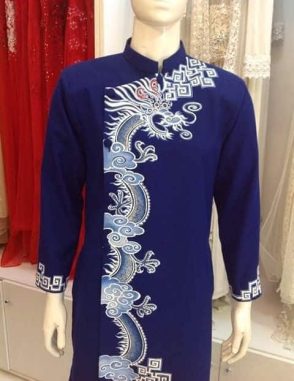 áo dài nam cách tân xanh với rồng trắng
