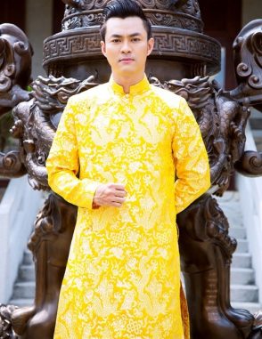 Áo dài nam gấm vàng rồng