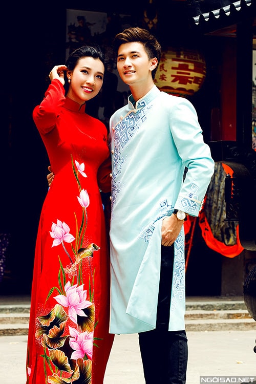 Áo dài nam sang trọng với họa tiết lập thể