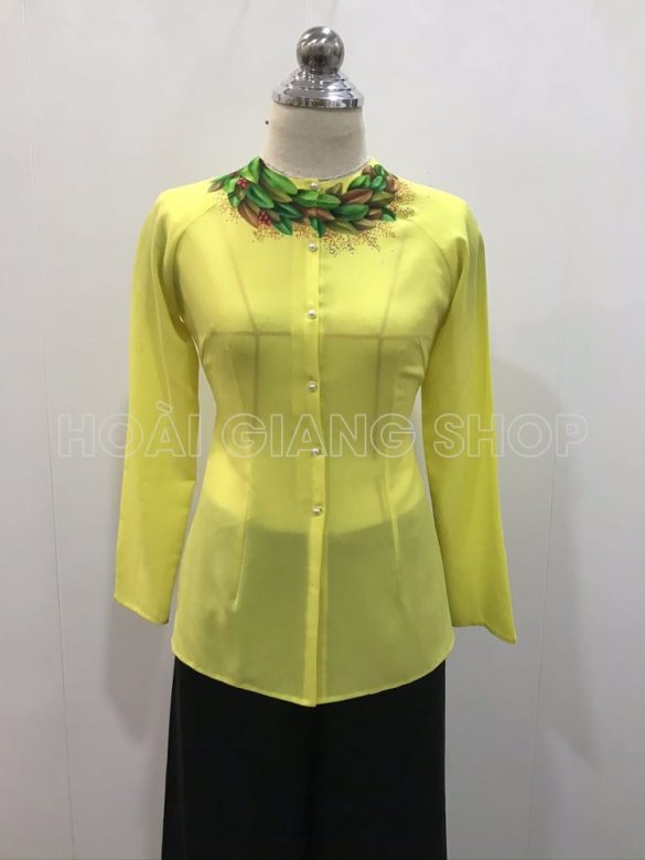 bà ba nữ vàng vẽ