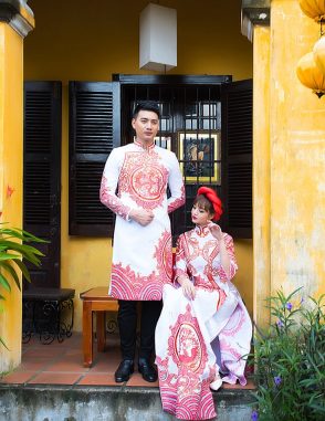 Áo dài cưới màu trắng vẽ rồng phượng độc lạ