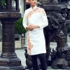 Áo dài nam cách tân trắng họa tiết viền tà lạ mắt