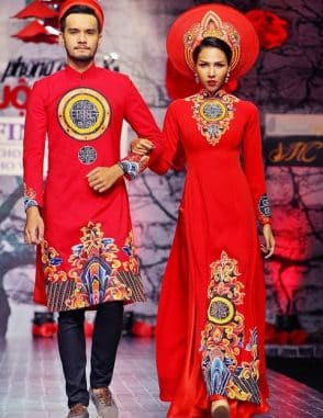 cho thuê áo dài cưới cặp màu đỏ