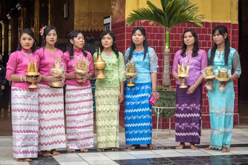 Bán và cho thuê trang phục Myanmar tại Hoài Giang Shop