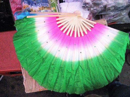 Quạt múa vải được sử dụng phổ biến nhất