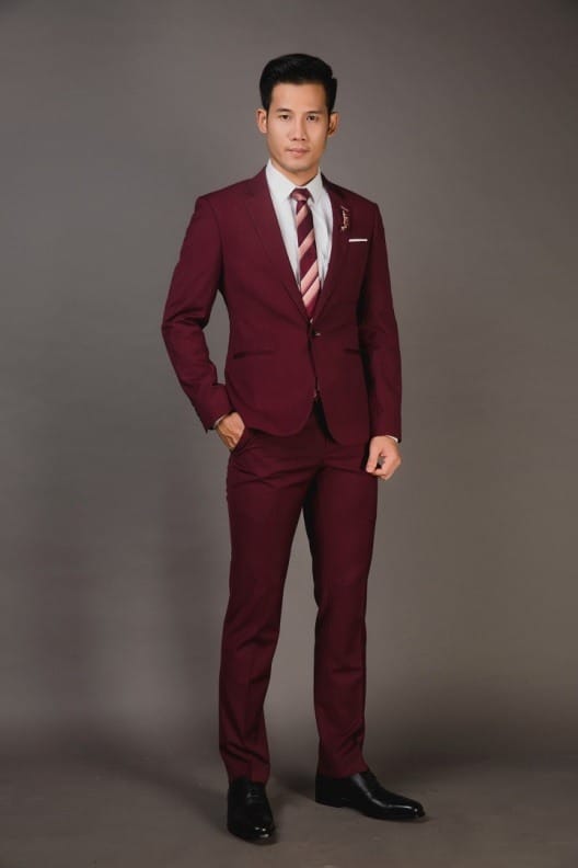 vest đỏ đô cực chất phom body trẻ trung