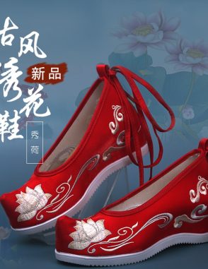 cho thuê giày cổ trang
