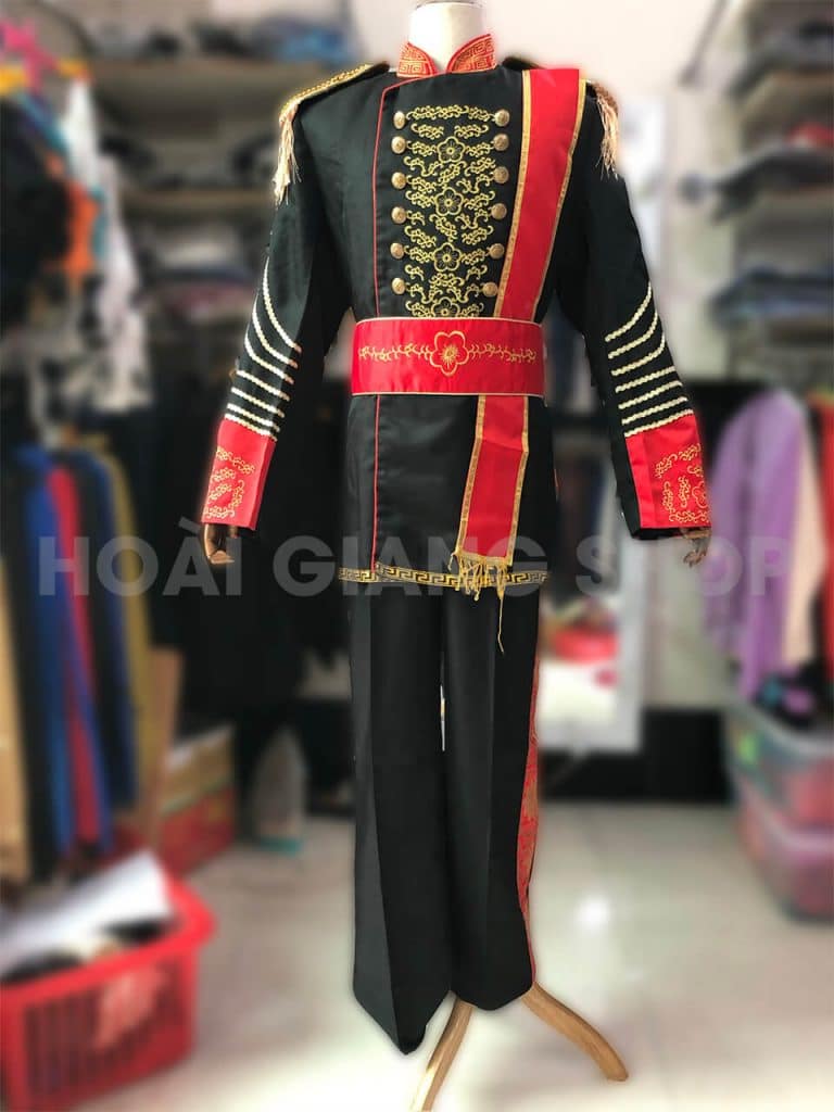 thuê trang phục hoàng tử
