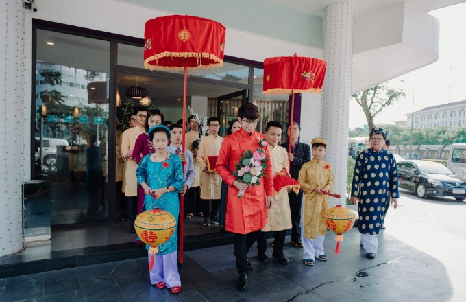 Quản lý Chi Pu khoe ảnh cưới tràn ngập hoa sen thơm ngát
