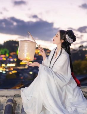 cho thuê trang phục cổ trang