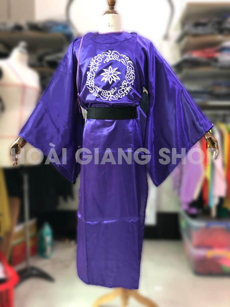 trang phục thái giám màu tím