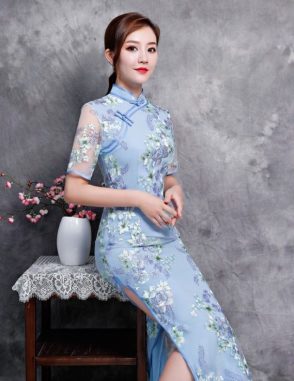 Sườn xám Trung Hoa trẻ trung