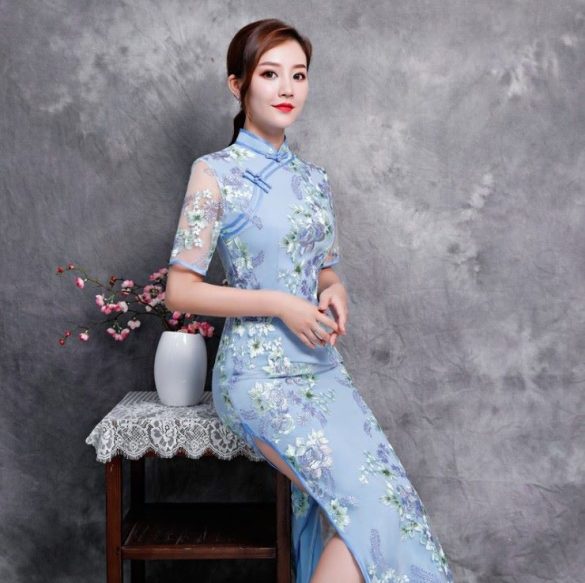 Sườn xám Trung Hoa trẻ trung
