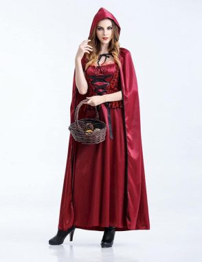 Trang phục Cô gái quàng khăn đỏ