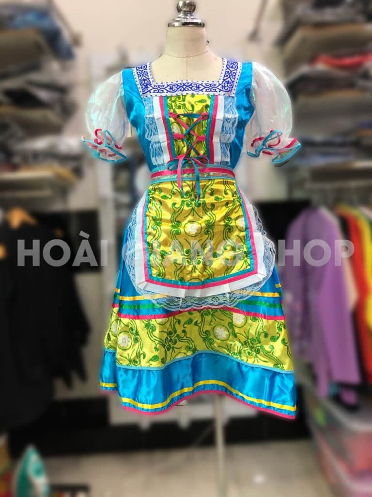 cho thuê trang phục nước nga