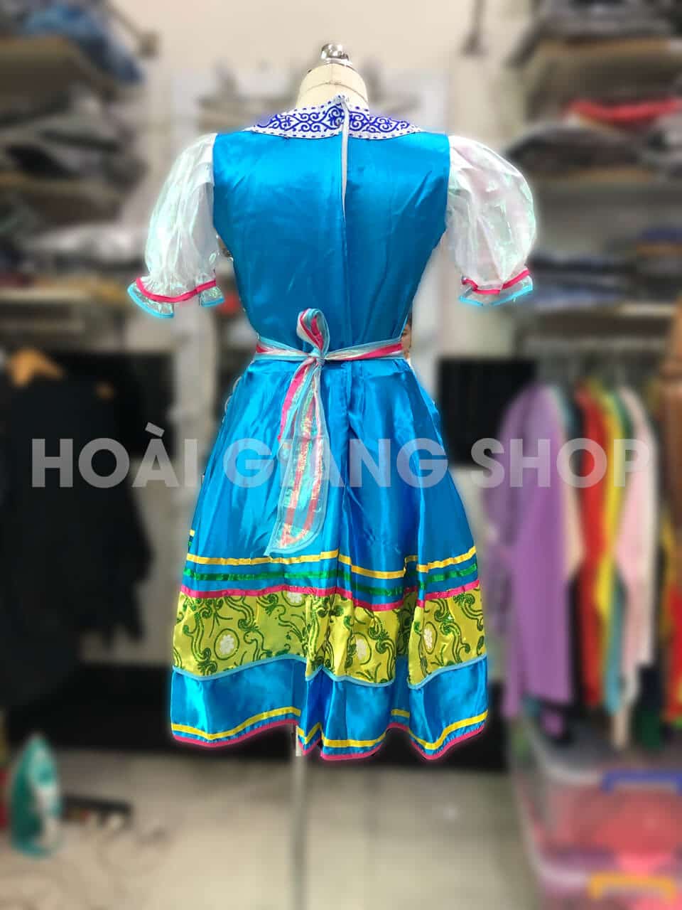 cho thuê trang phục nước nga