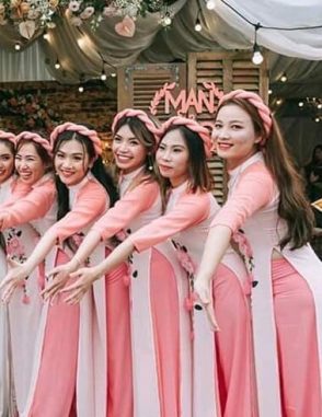 cho thuê áo dài bưng quả nữ màu hồng