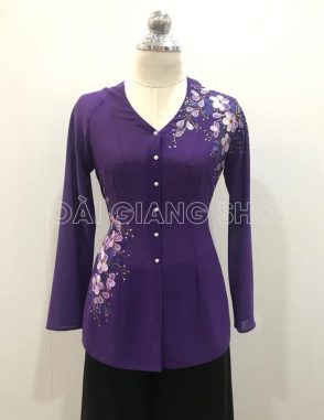 Bà ba nữ tím vẽ hoa