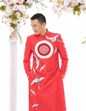 áo dài nam màu đỏ