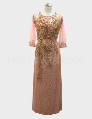 áo dài mẹ cô dâu màu hồng da