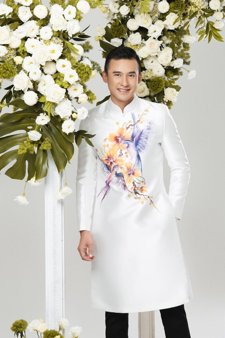 áo dài nam trắng hoa mai