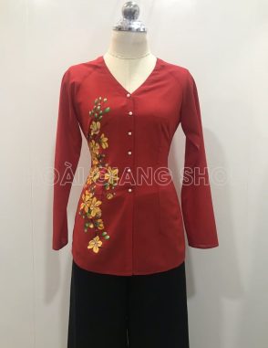 bà ba nữ đỏ vẽ hoa mai