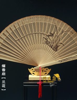 quạt gỗ trung quốc