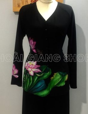 bà ba đen vẽ sen