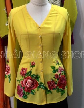 bà ba nữ vàng vẽ hoa hồng