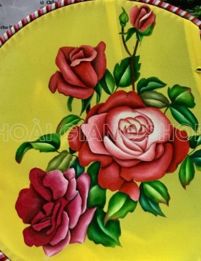bà ba nữ vàng vẽ hoa hồng