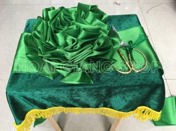 cho thuê bộ cắt khánh thành màu xanh lá