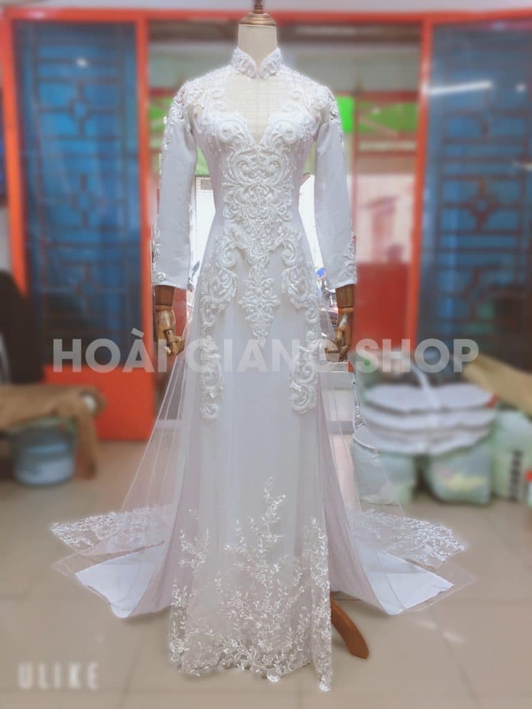 áo dài cô dâu trắng có đuôi