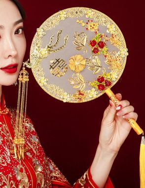 cho thuê quạt cưới trung quốc