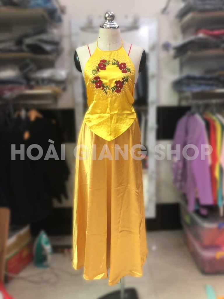 thuê váy yếm múa dân gian