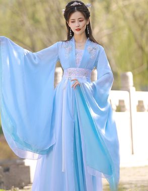 cho thuê trang phục cổ trang