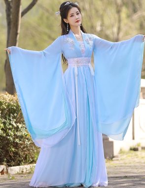 cho thuê trang phục cổ trang
