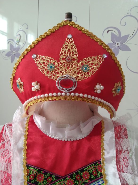 mũ đội đầu nước nga