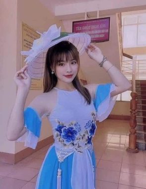 váy múa hiện đại