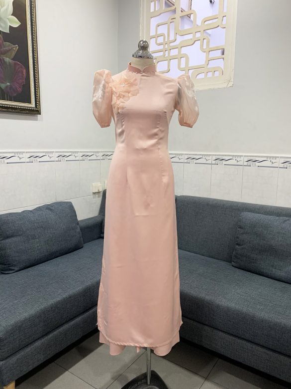 cho thuê áo dài bưng quả màu hồng