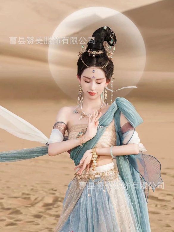 cho thuê trang phục đôn hoàng